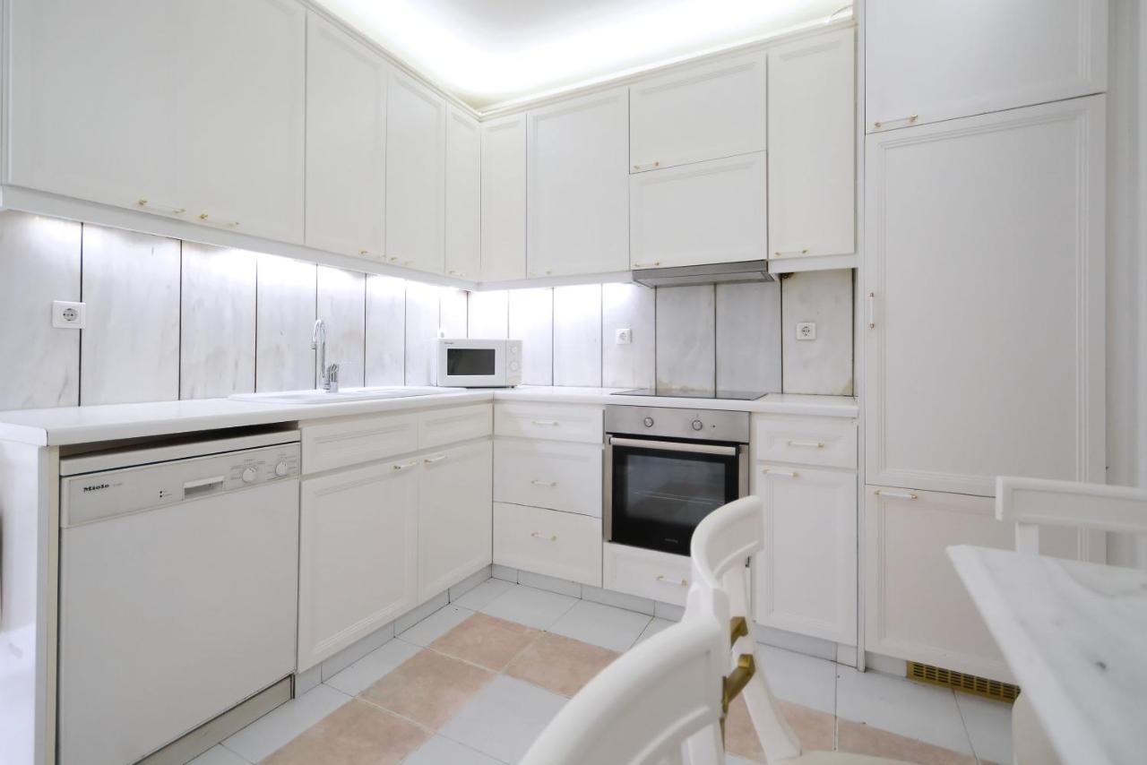 Luxury Apartment Demokratias Athens Exterior photo